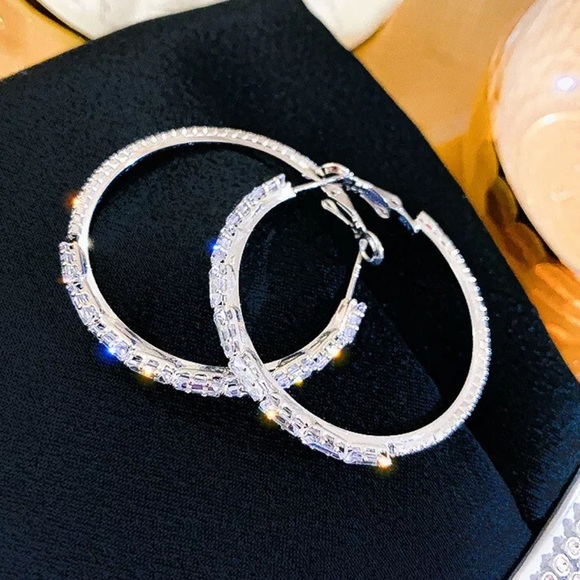 NEW 925 Sterling Silver White Sapphire Earrings - Picture 3 of 6